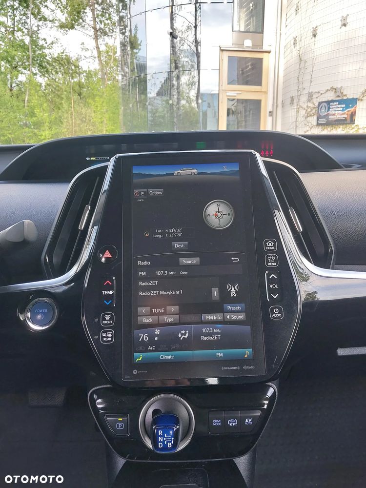 Toyota Prius Hybrid - 29