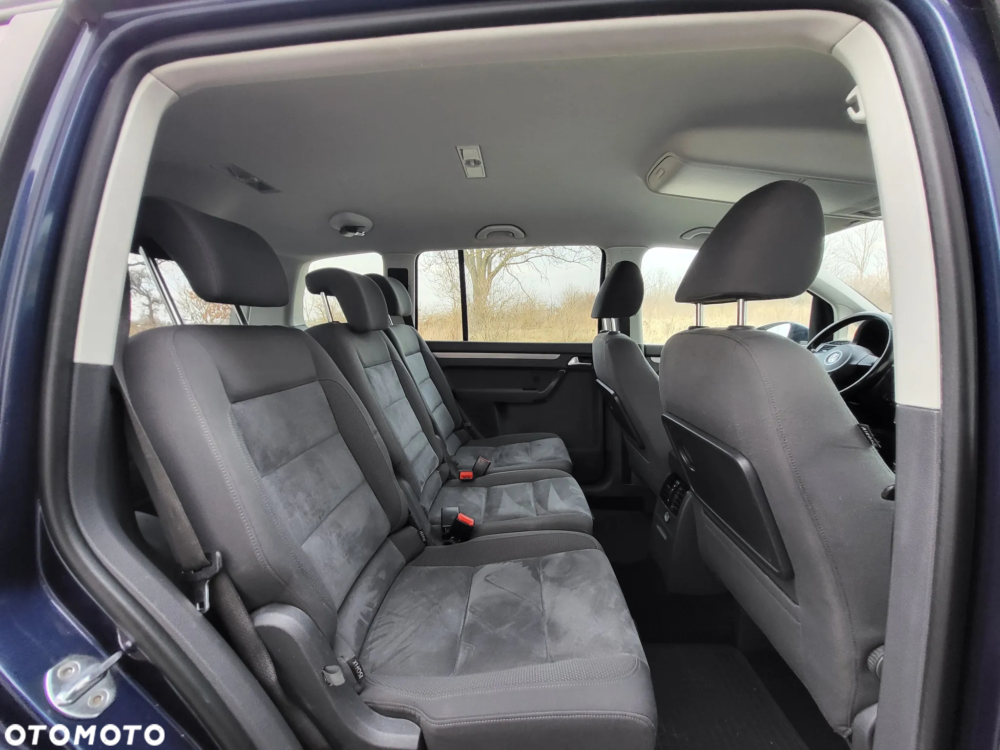 Volkswagen Touran - 18
