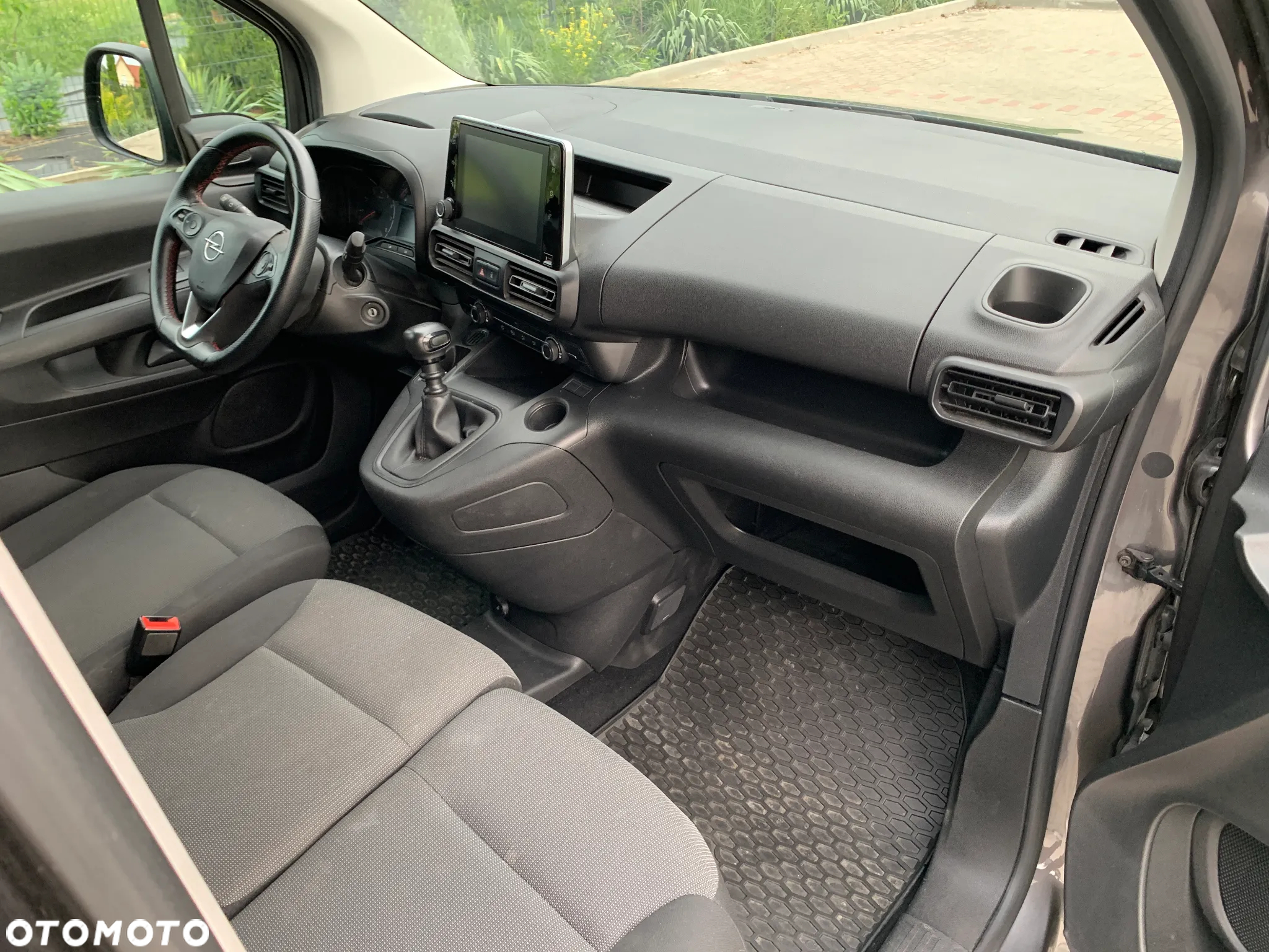 Opel COMBO - 16