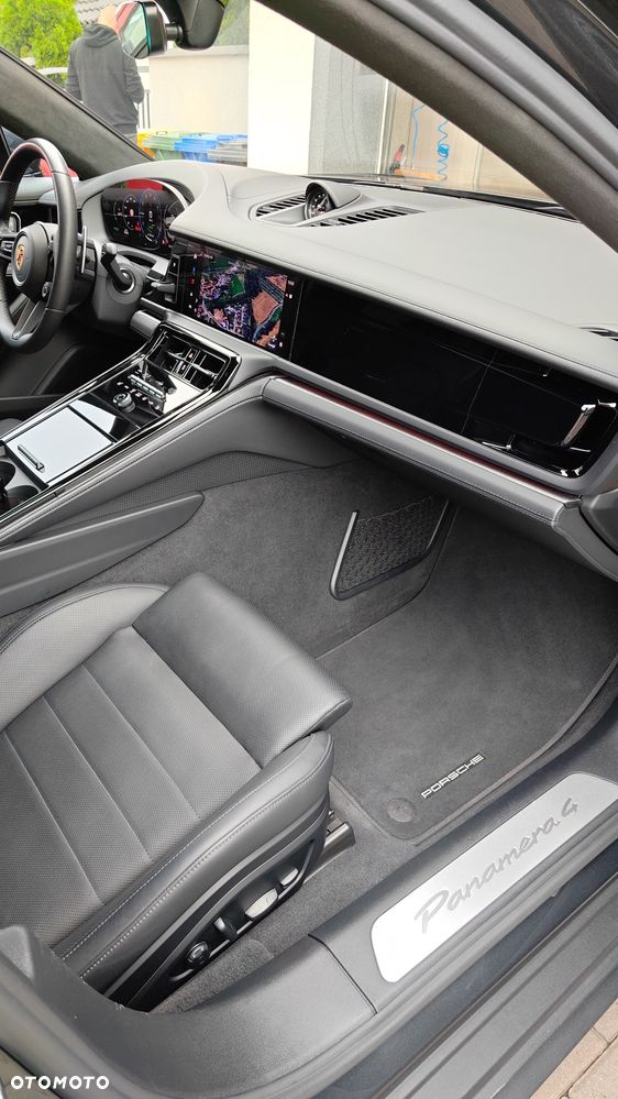 Porsche Panamera 4 E-Hybrid PHEV - 29