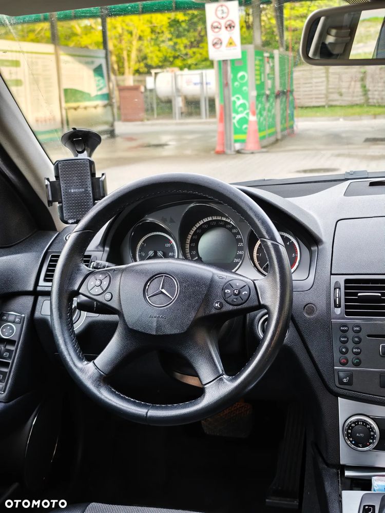 Mercedes-Benz Klasa C 250 CDI DPF Automatik BlueEFFICIENCY Avantgarde - 14