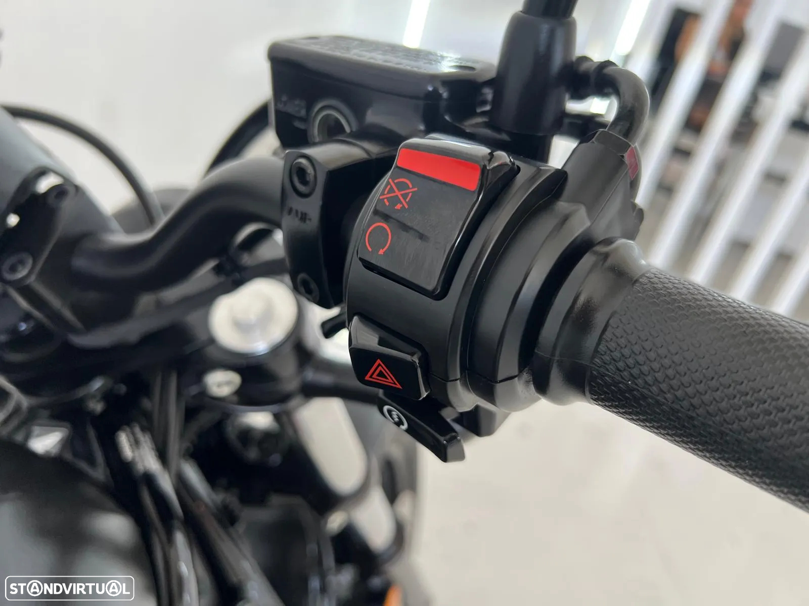 Honda CMX 500 Rebel - 17