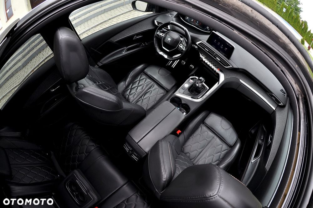 Peugeot 3008 - 18