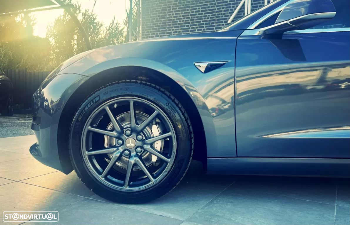 Tesla Model 3 Standard Range Plus RWD - 5