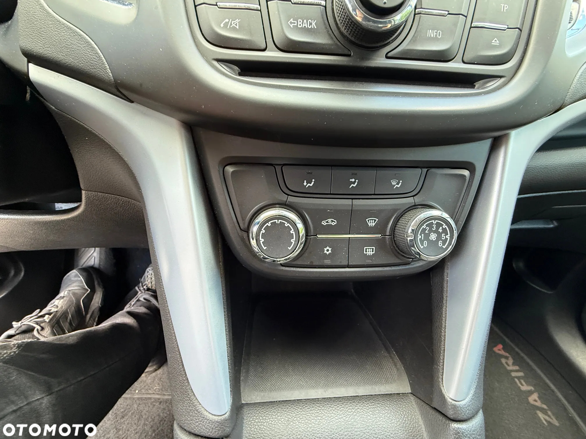 Opel Zafira - 14