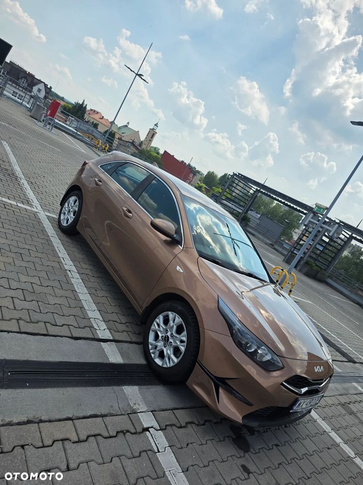 Kia Ceed 1.5 T-GDI M - 3