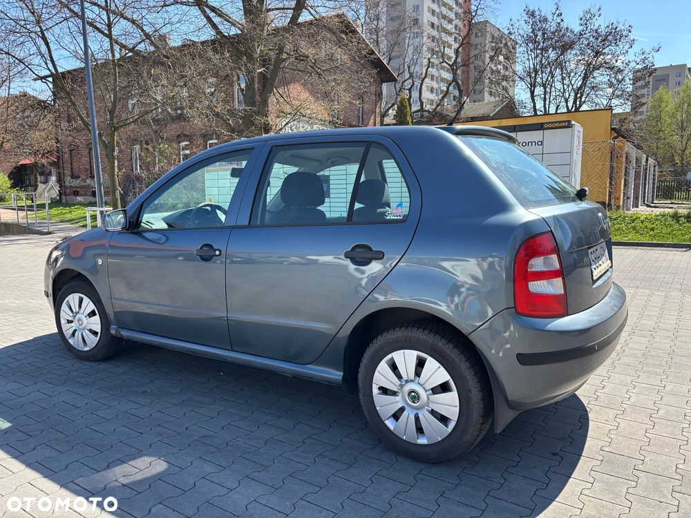 Skoda Fabia - 4