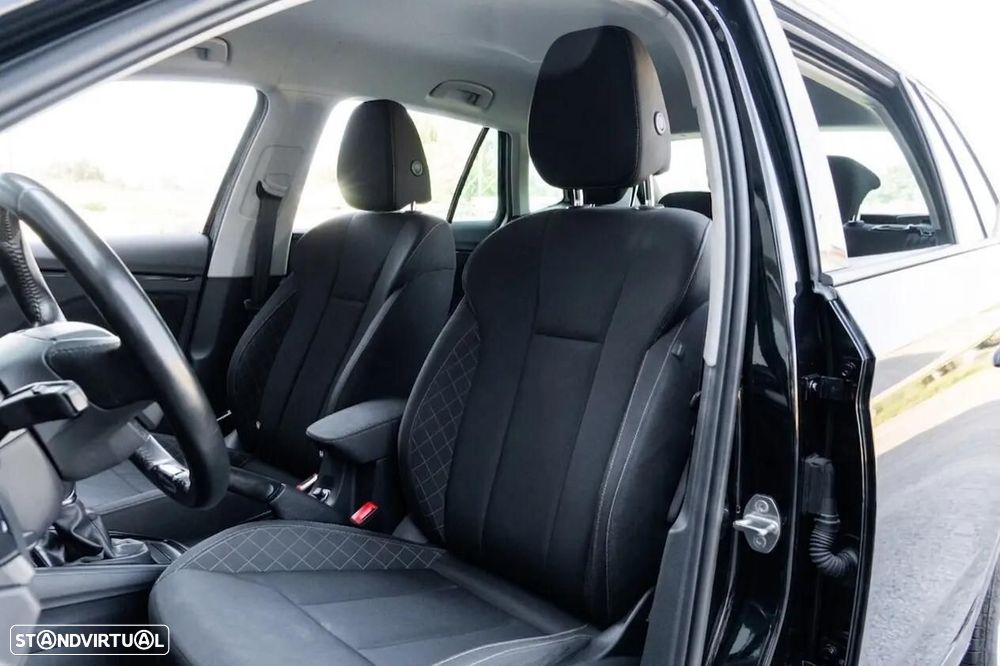 Skoda Kamiq 1.0 TSI Style DSG - 9