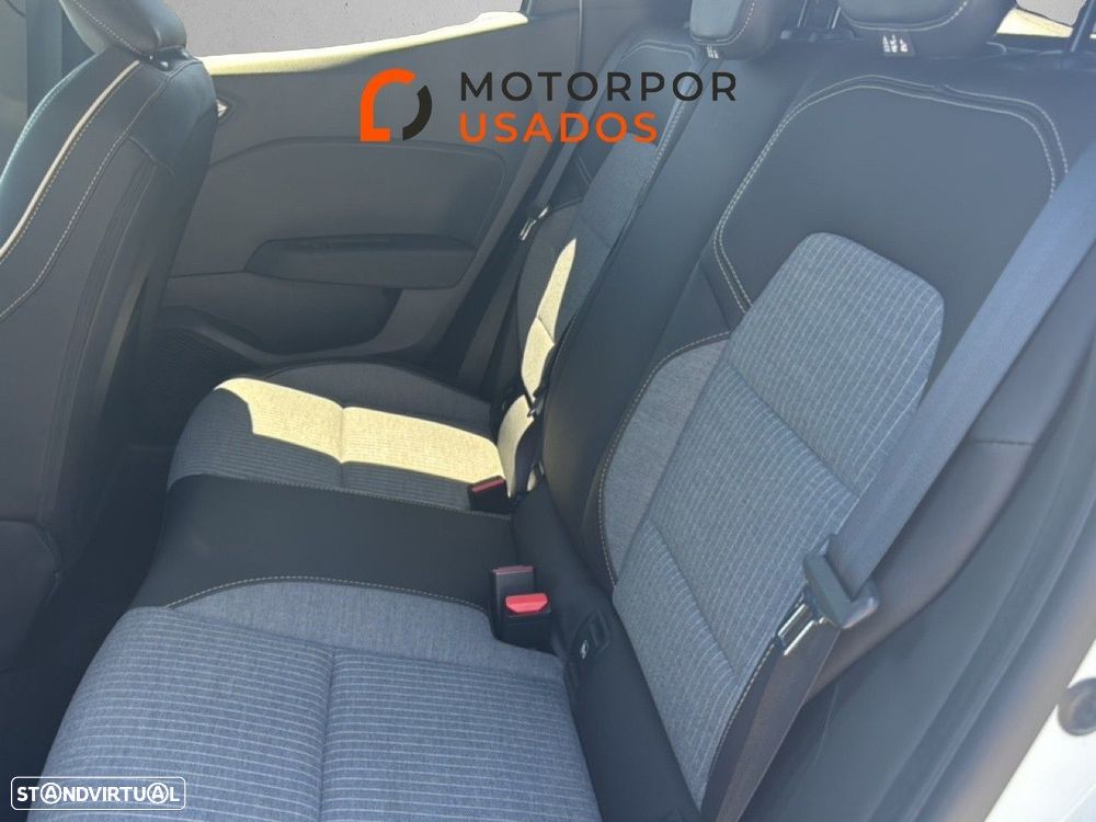 Renault Clio 1.0 TCe Techno — fotografia 9