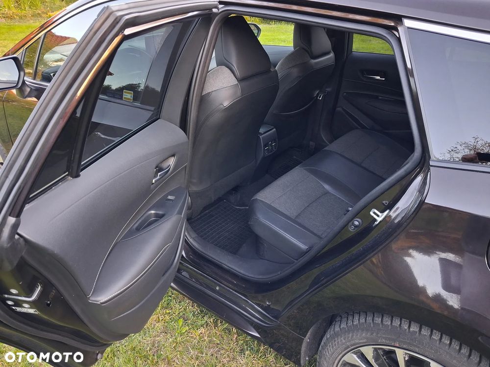 Toyota Corolla 1.8 Hybrid Style - 13