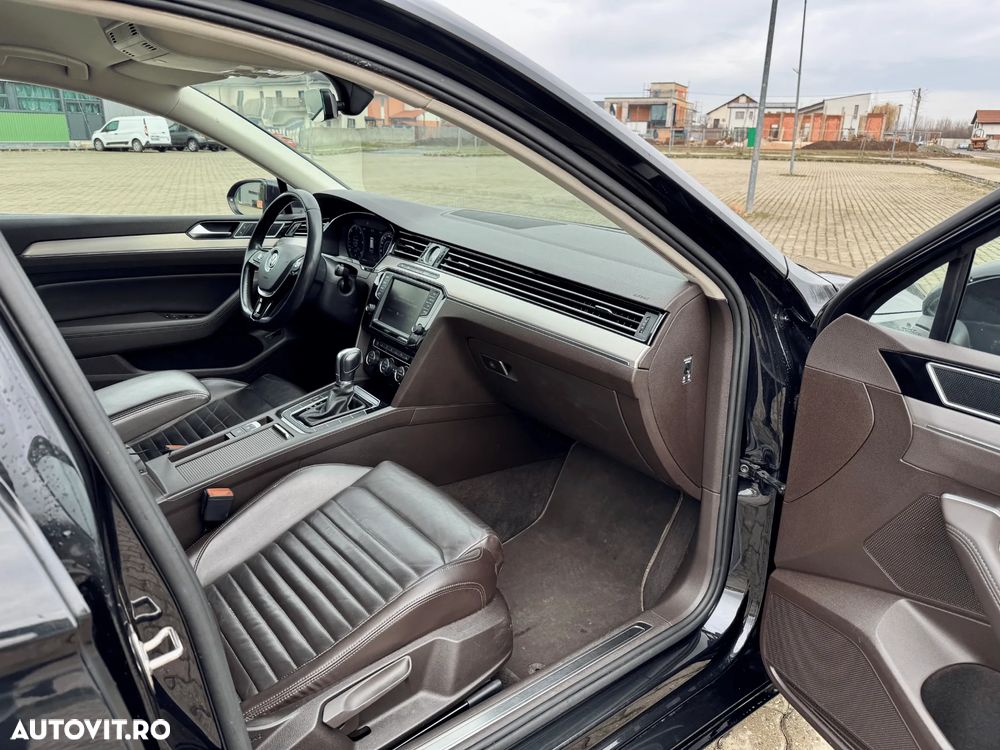 Volkswagen Passat 2.0 TDI DSG (BlueMotion Technology) Highline - 18