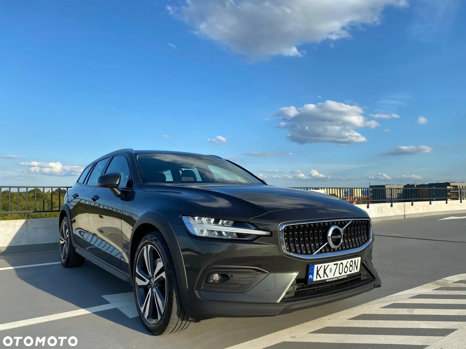 Volvo V60 Cross Country B4 D AWD Ultimate - 3