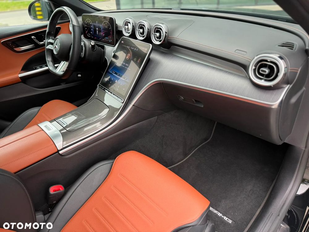 Mercedes-Benz Klasa C 300 4Matic 9G-TRONIC AMG Line - 17