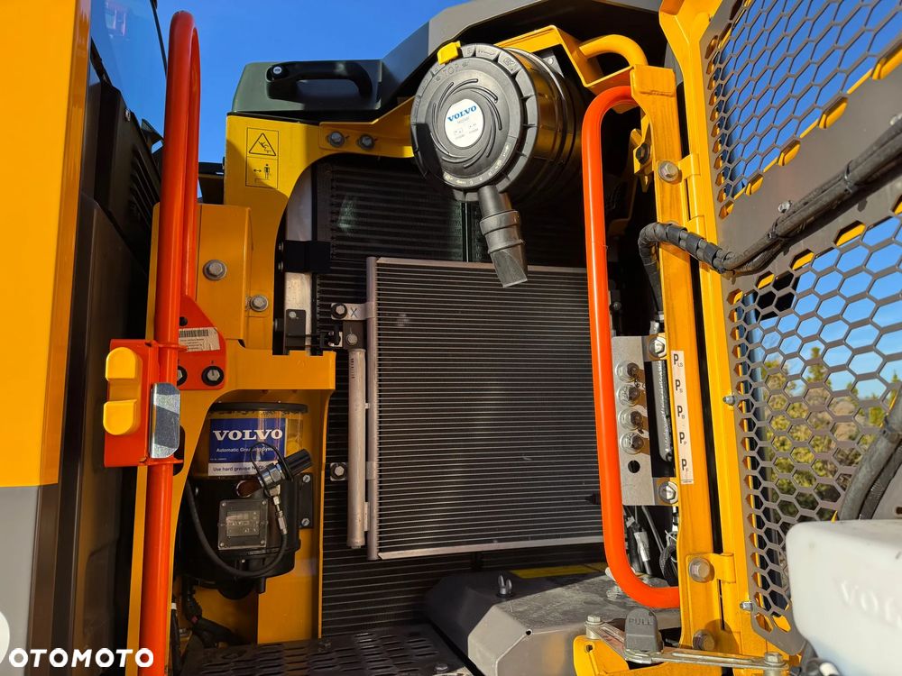 Volvo EWR150E KOPARKA KOŁOWA (NEW) - 35