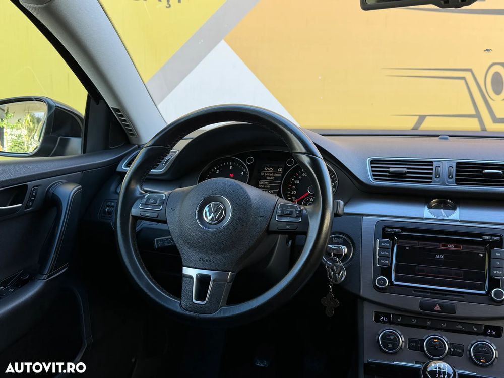 Volkswagen Passat 2.0 TDI BlueMotion Technology Comfortline - 9