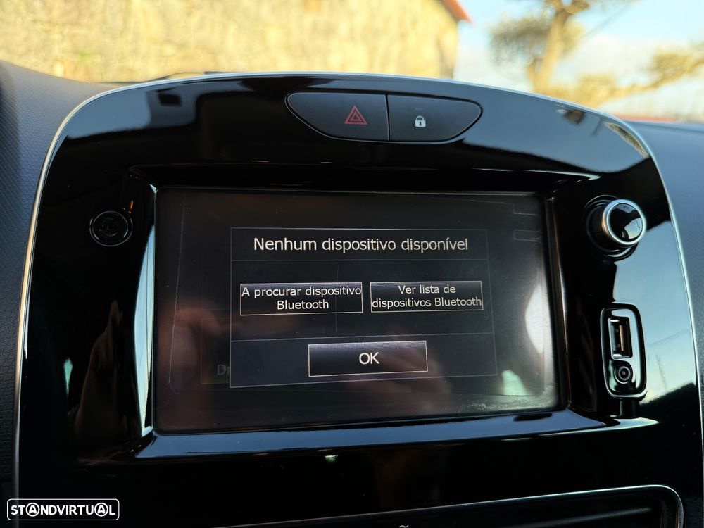 Renault Clio 0.9 TCe Limited Edition - 23