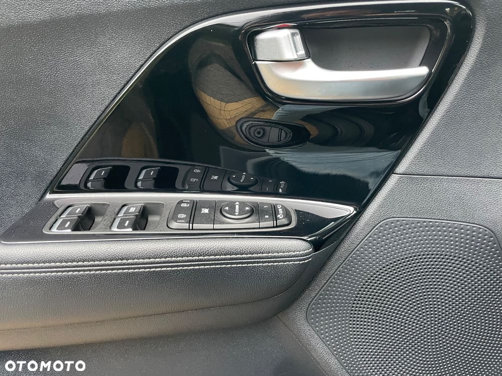 Kia Niro 1.6 GDI Hybrid Business Line - 20