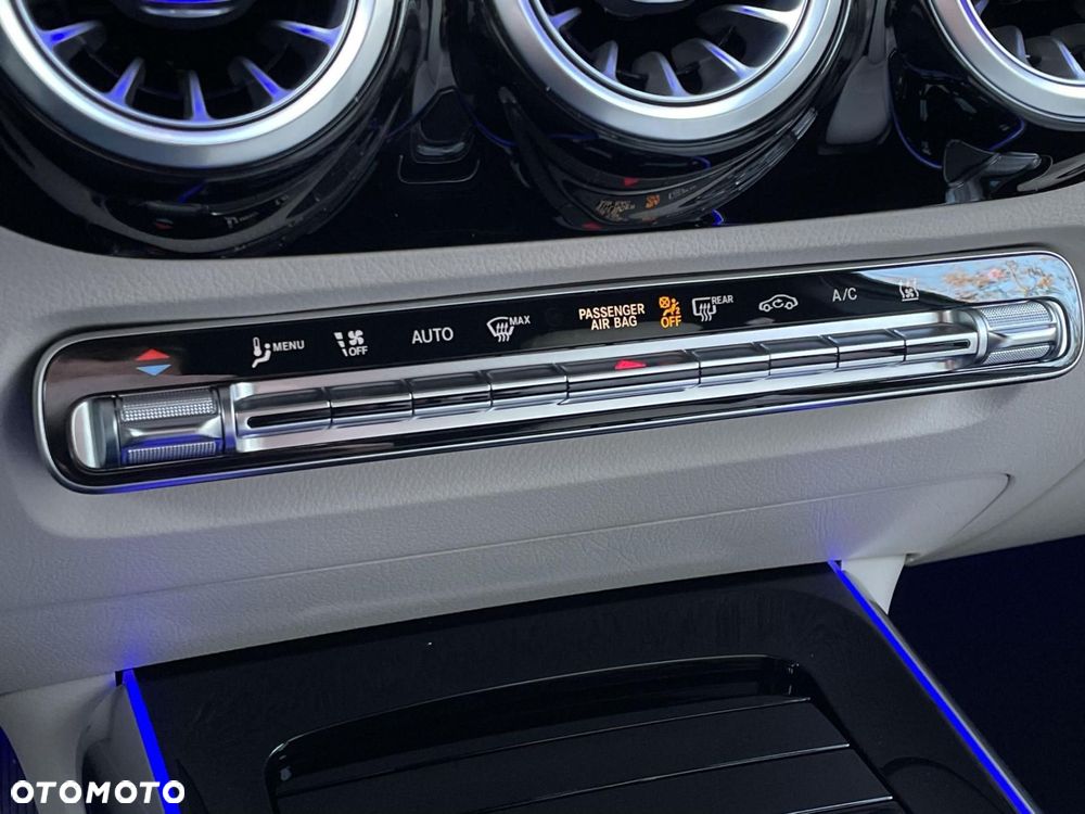 Mercedes-Benz EQA - 20