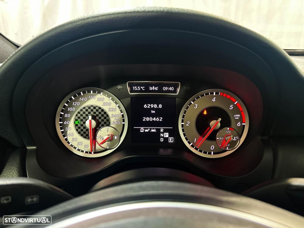 Mercedes-Benz A 180 d 7G-DCT AMG Line - 40