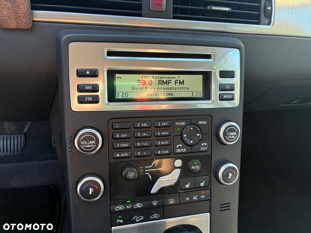 Volvo XC 70 D5 AWD Momentum - 15