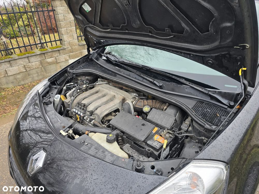 Renault Clio 1.6 16V 130 GT - 13