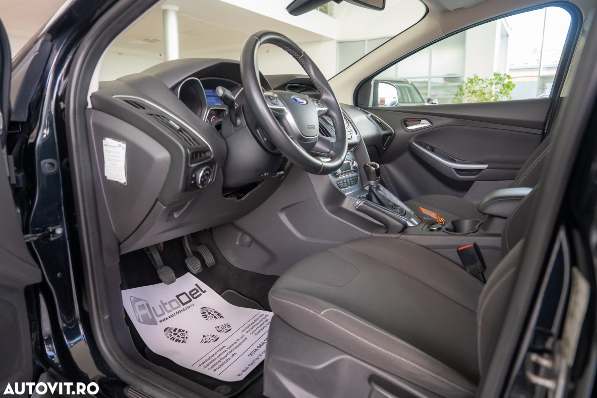 Ford Focus - 10
