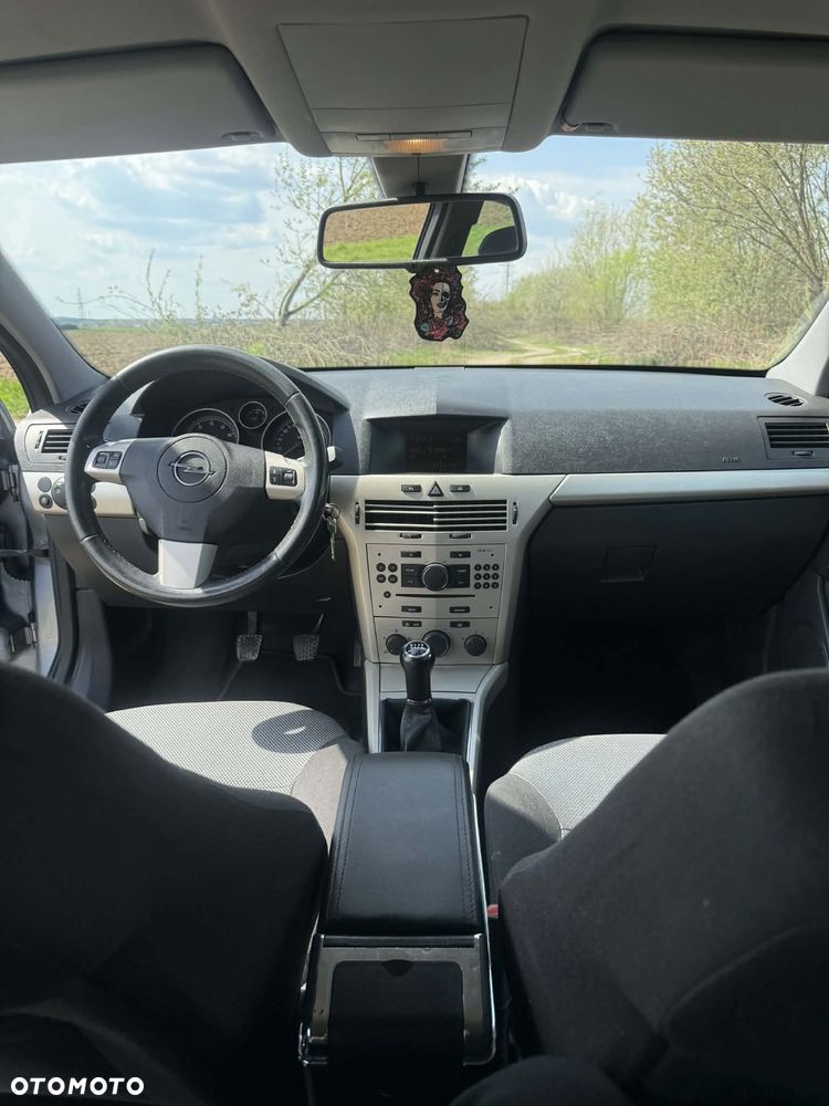 Opel Astra 1.4 111 - 8