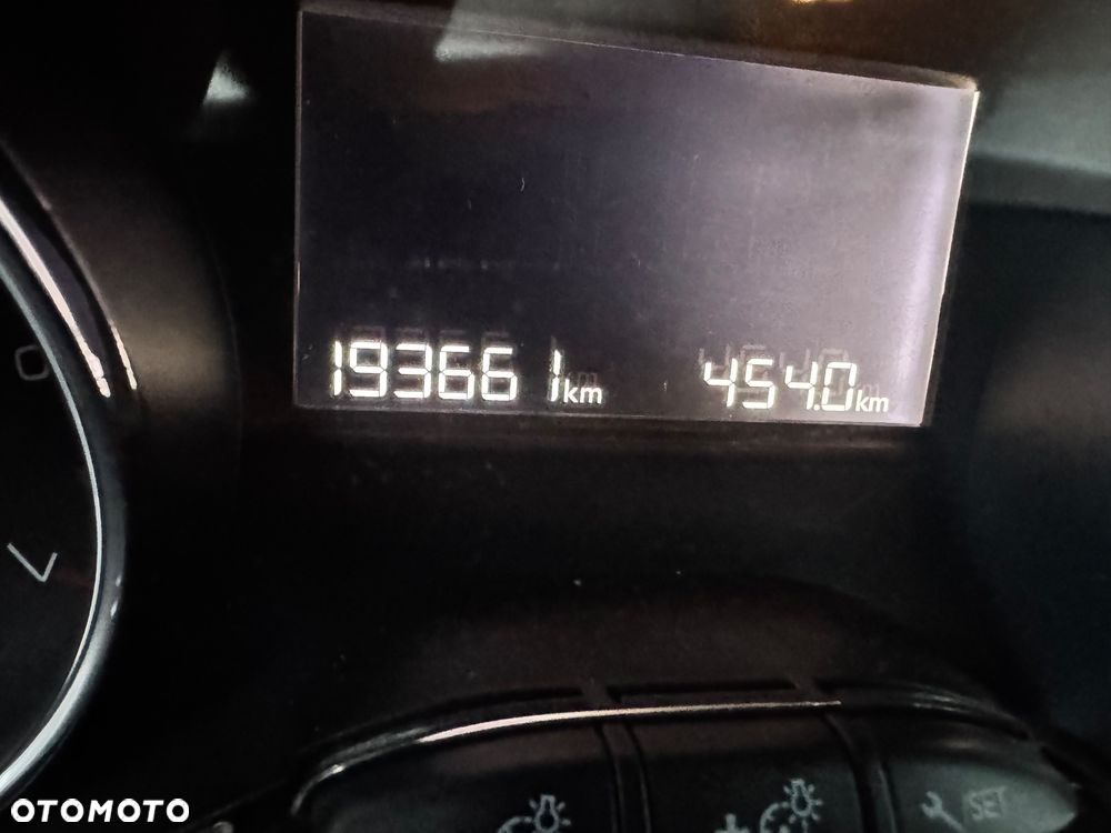 Peugeot 2008 82 VTI Acess - 16