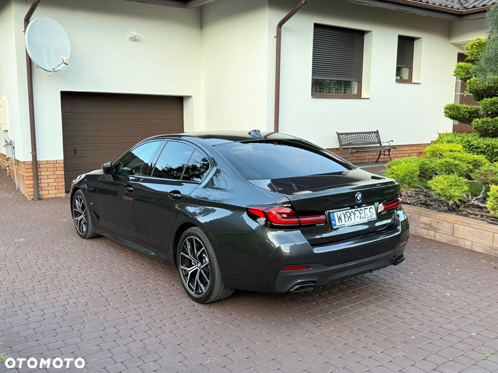 BMW Seria 5 540d xDrive mHEV M Sport sport - 3