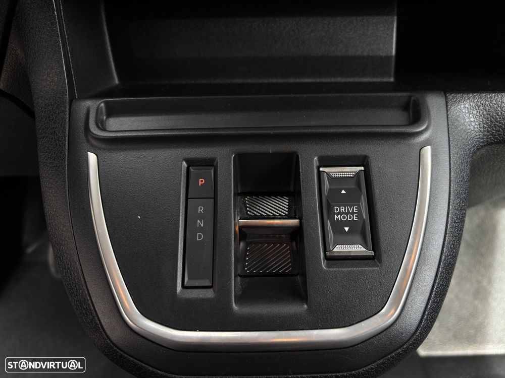 Peugeot e-Expert - 12