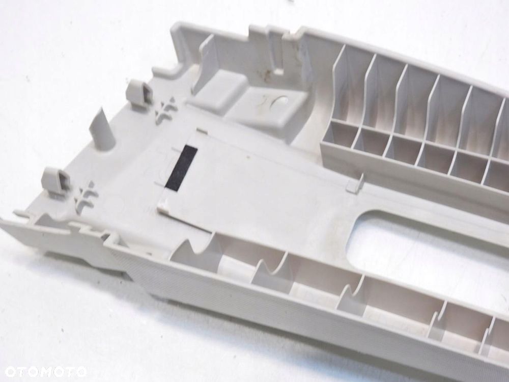 OSŁONA SŁUPKA B PRAWA MAZDA 6 GH - 5