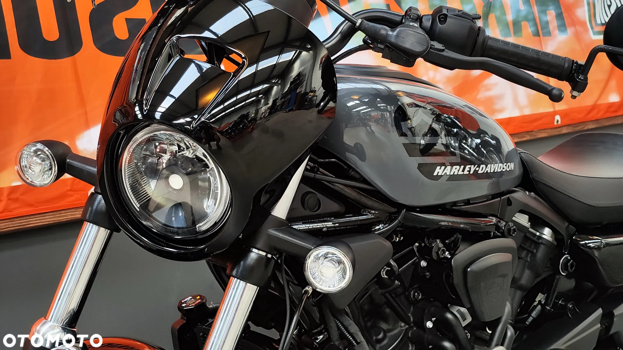 Harley-Davidson Sportster Nightster 975 - 21