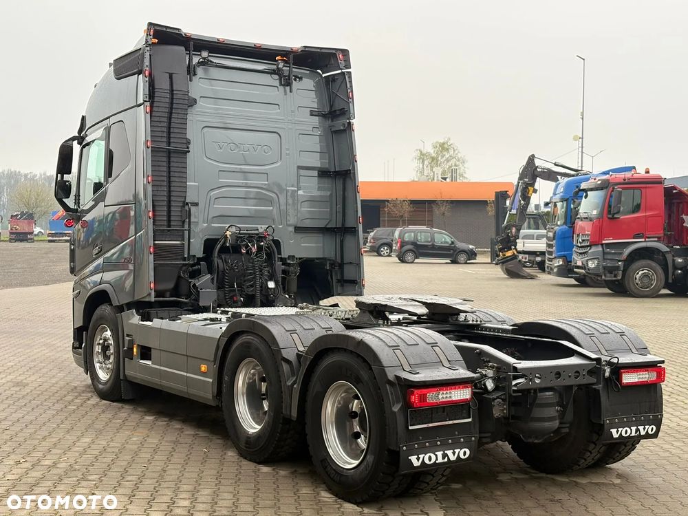Volvo FH750 6x4 Euro 6, dwuobwodowa hydraulika - 8