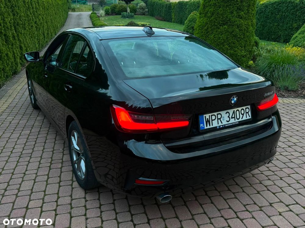 BMW Seria 3 318d Sport Line Shadow - 9