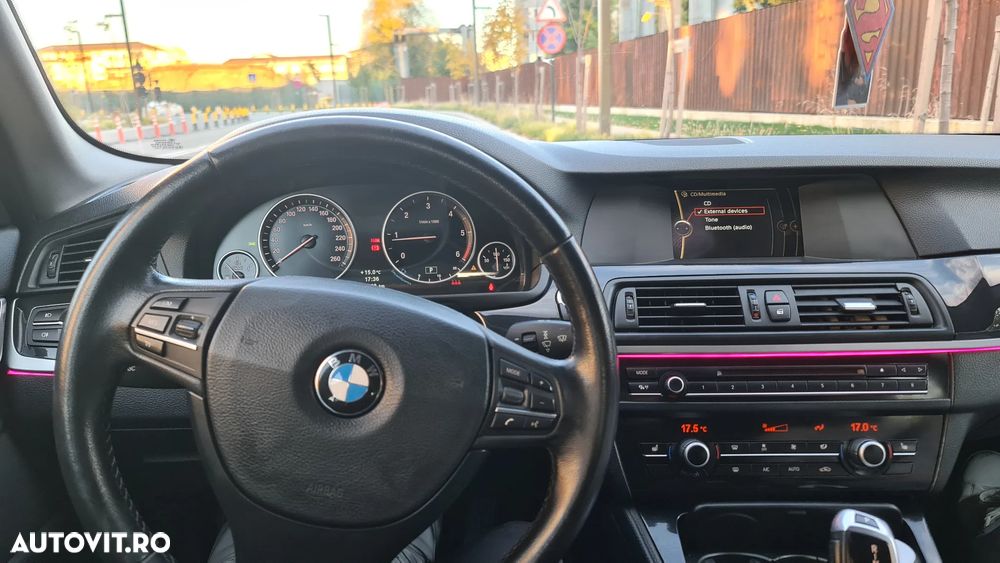 BMW Seria 5 520d - 8