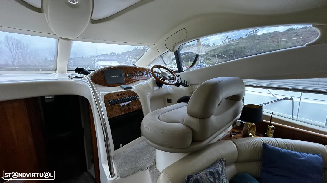 Azimut 42 Flybridge - 17
