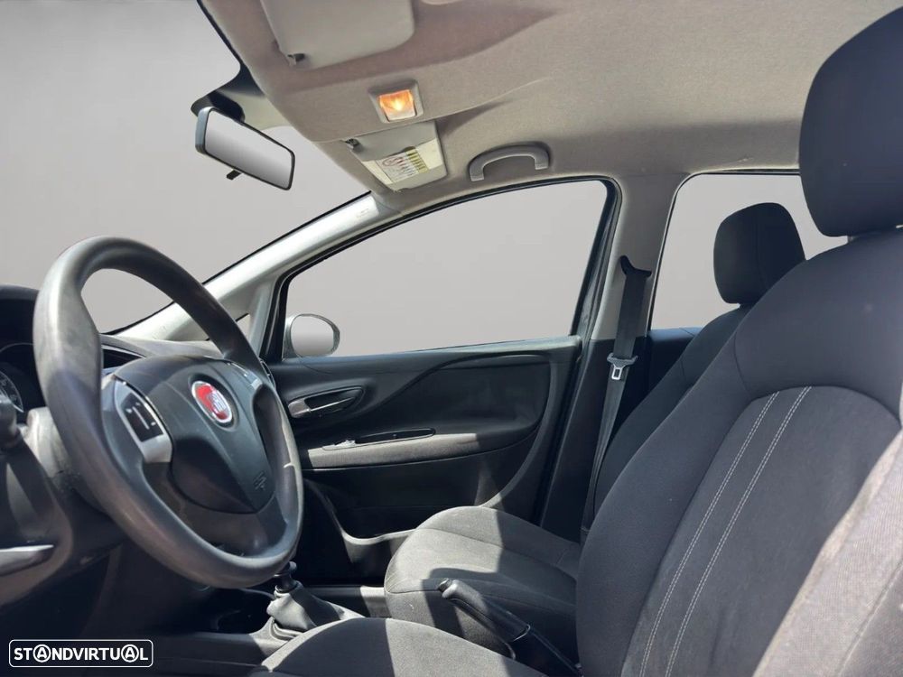 Fiat Punto 1.2 Lounge S&S - 9