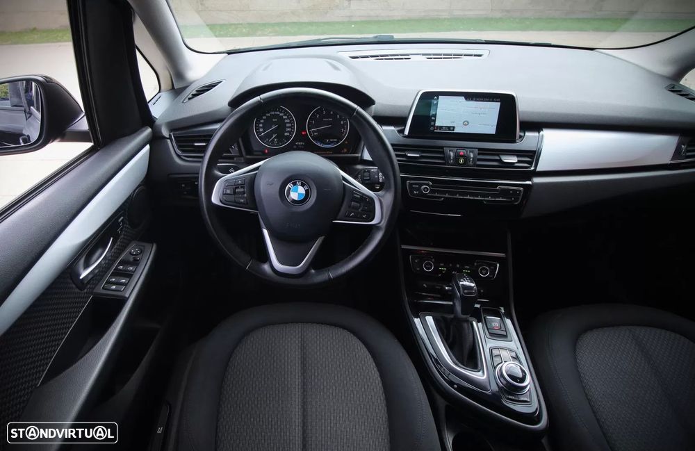 BMW 225xe Active Tourer Advantage - 12