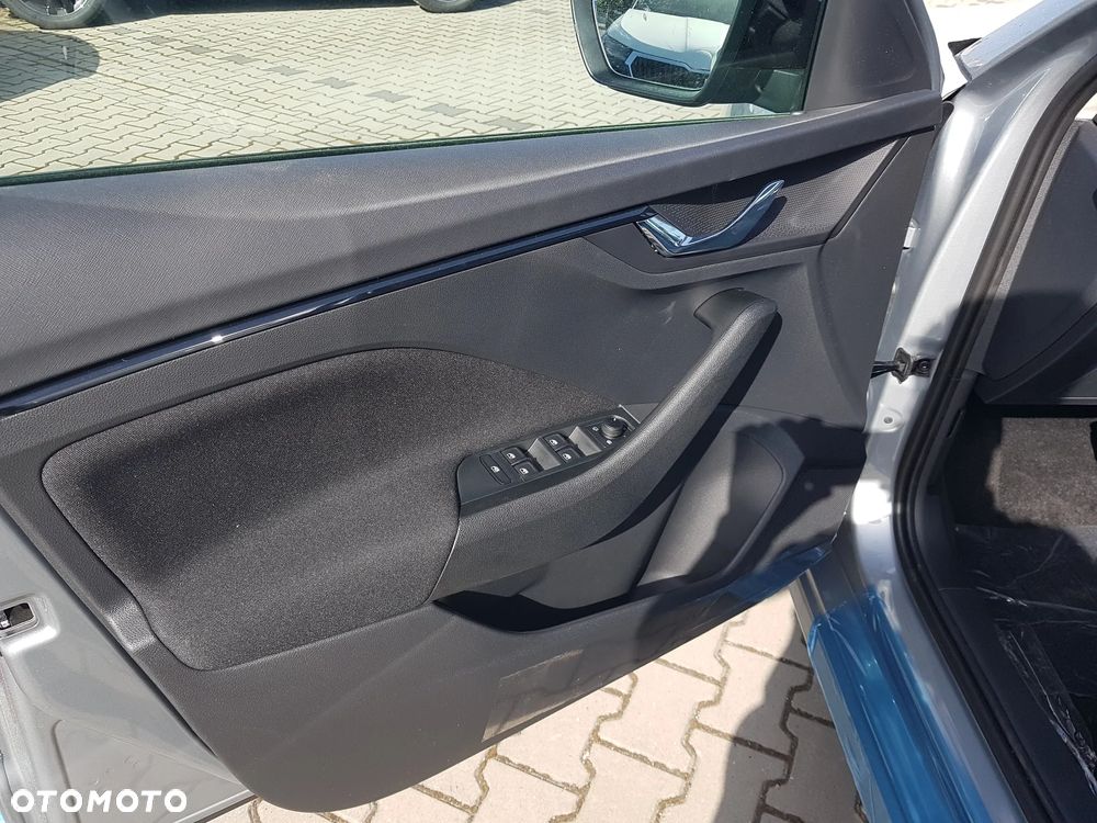 Skoda Kamiq 1.0 TSI Drive DSG - 10
