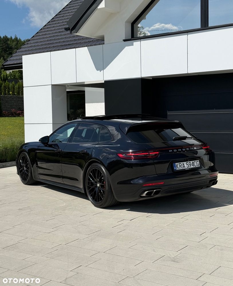 Porsche Panamera Turbo - 33