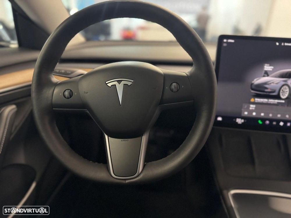Tesla Model 3 - 39