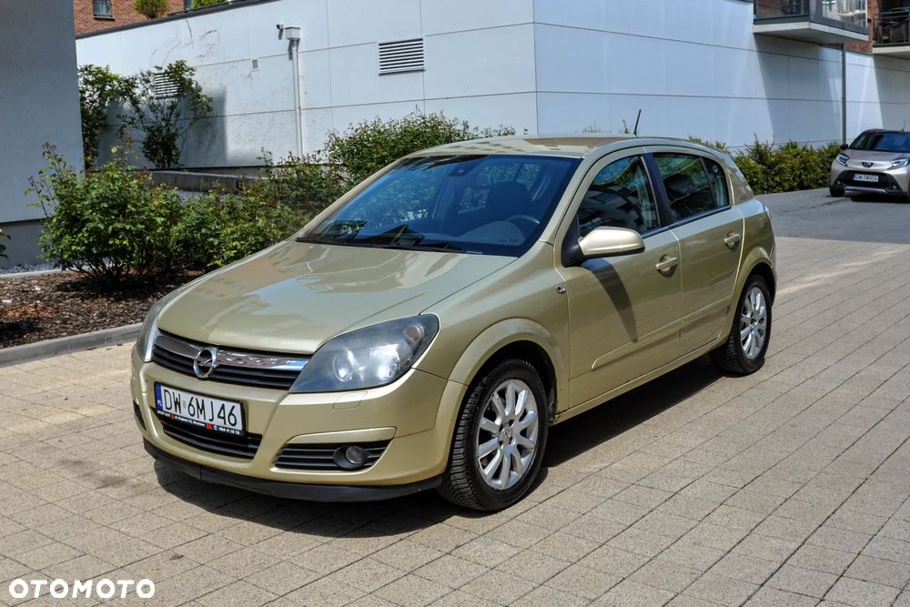 Opel Astra - 1
