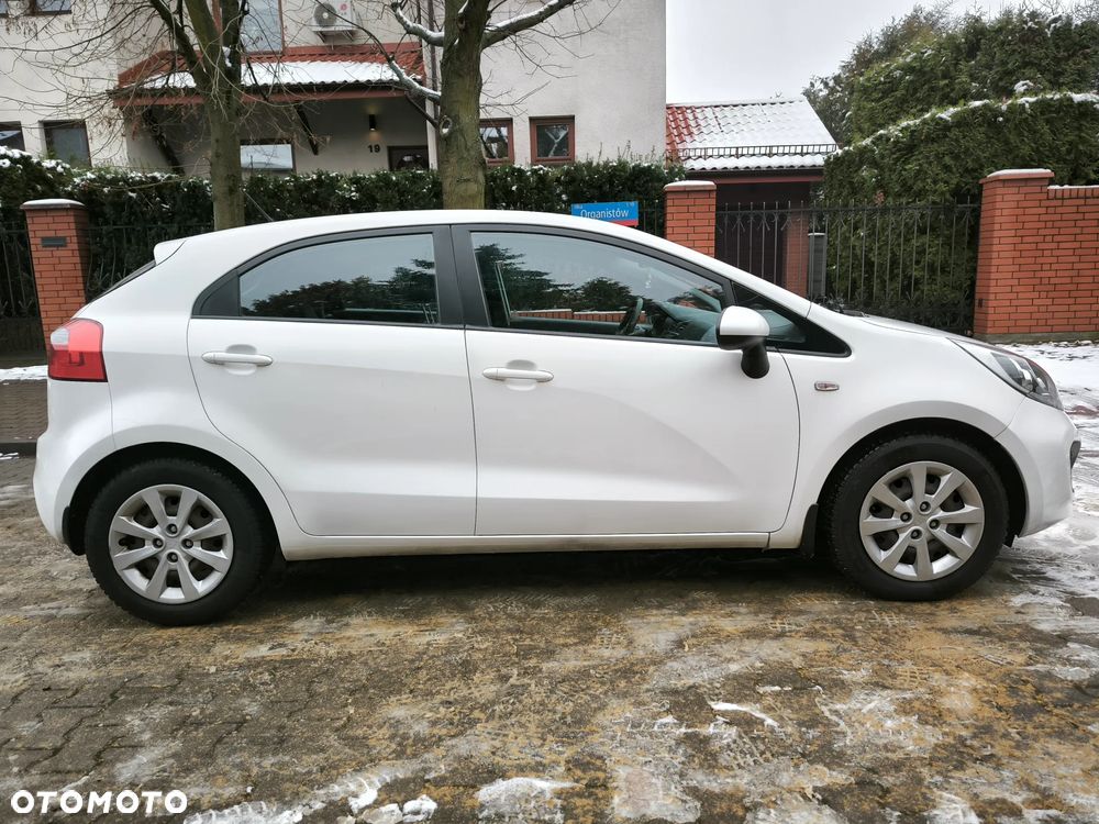 Kia Rio 1.1 CRDI Attract - 14