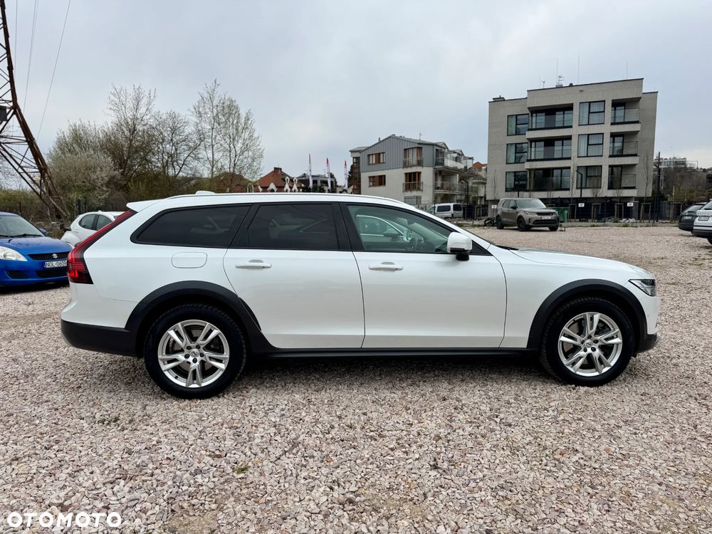 Volvo V90 Cross Country B4 D AWD Ultimate - 9