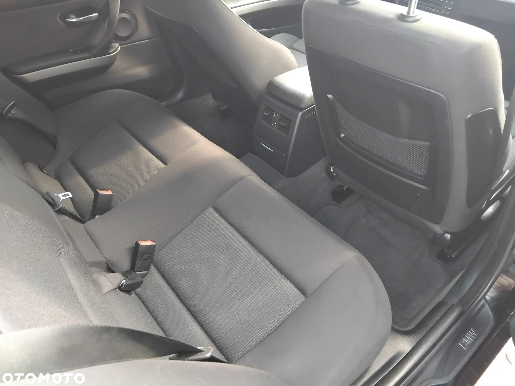 BMW Seria 3 318d - 17
