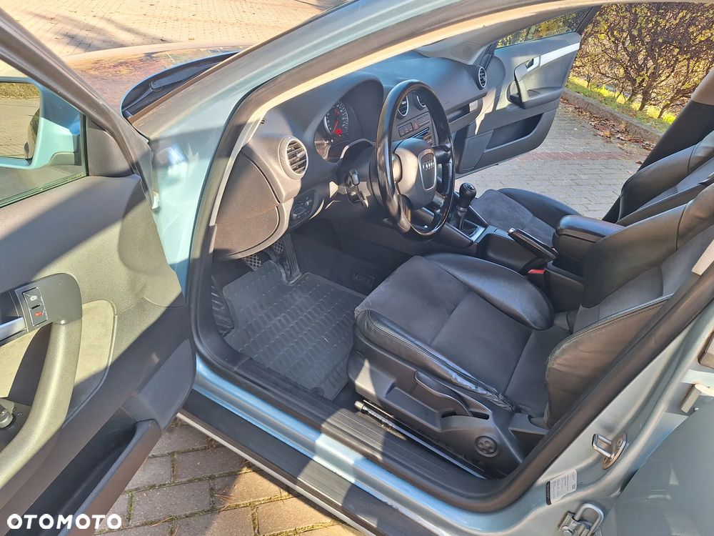 Audi A3 Sportback - 14