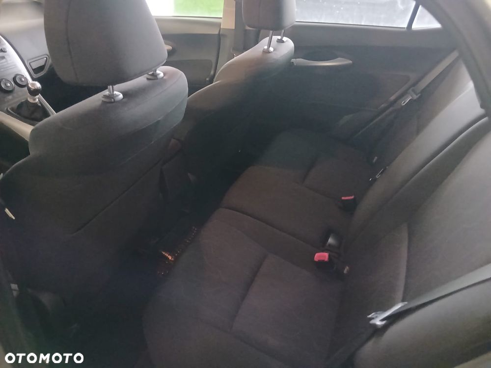 Toyota Auris 1.33 VVT-i Terra - 6