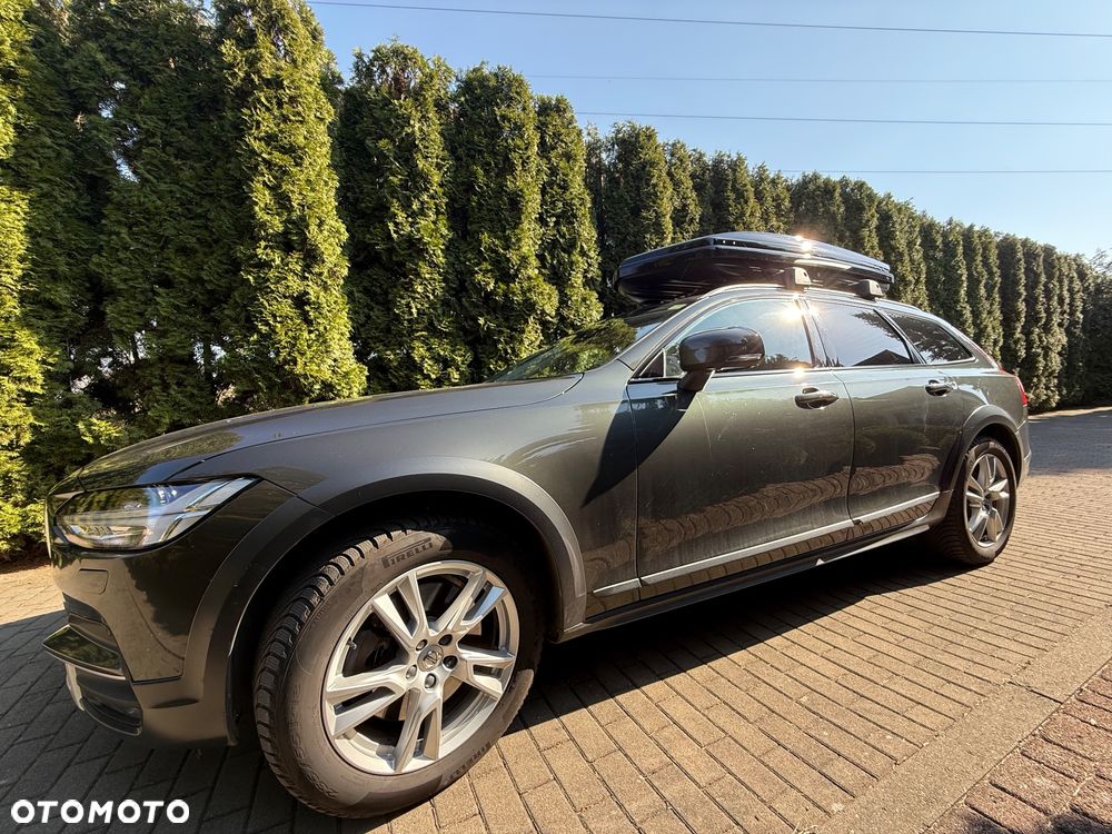 Volvo V90 Cross Country D5 AWD Pro - 1