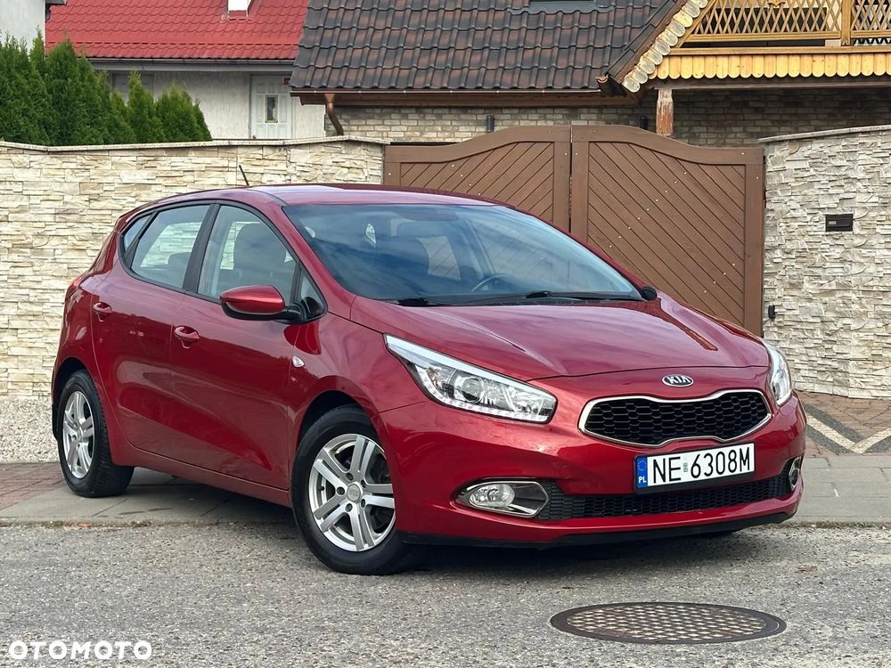 Kia Ceed - 8