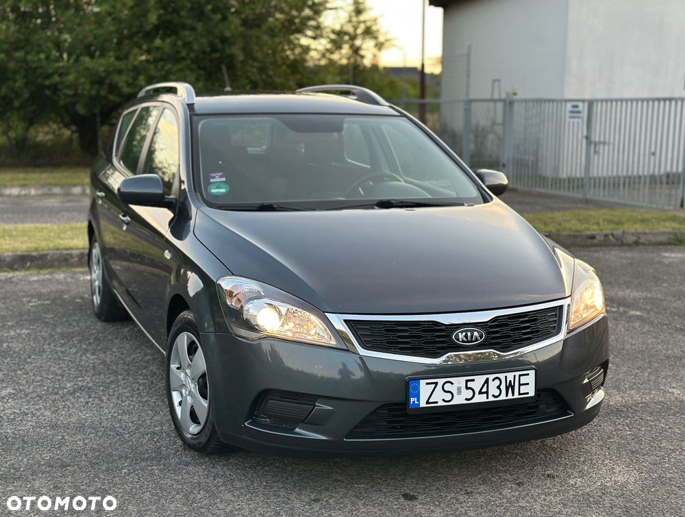 Kia Ceed 1.4 L Euro2012 - 1